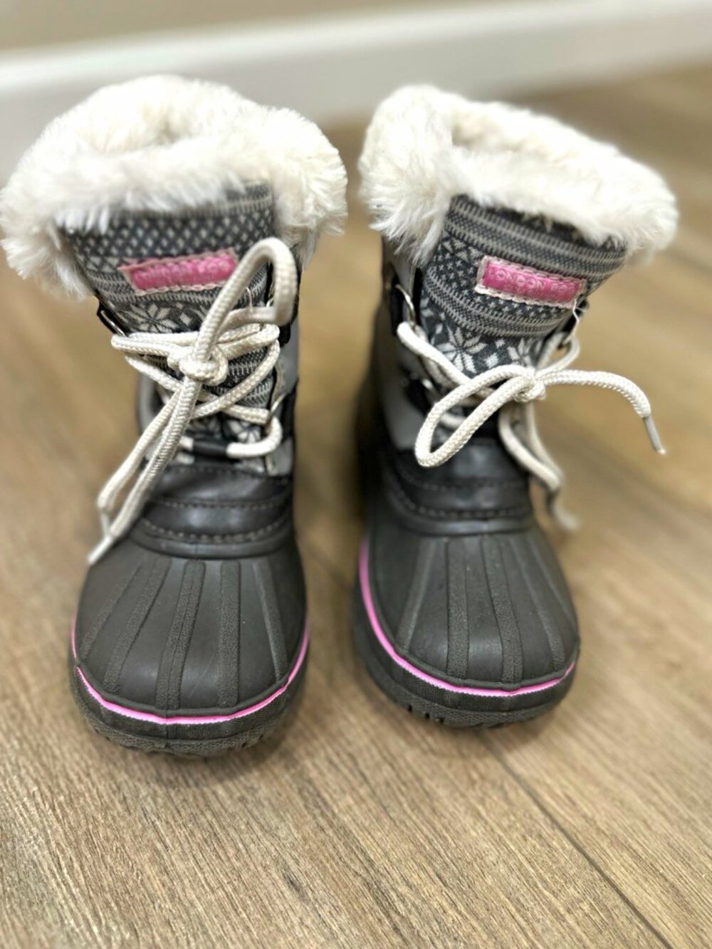 London Fog Girls Size 10 Gray Pink Faux Fur Lined Winter Snow Boots